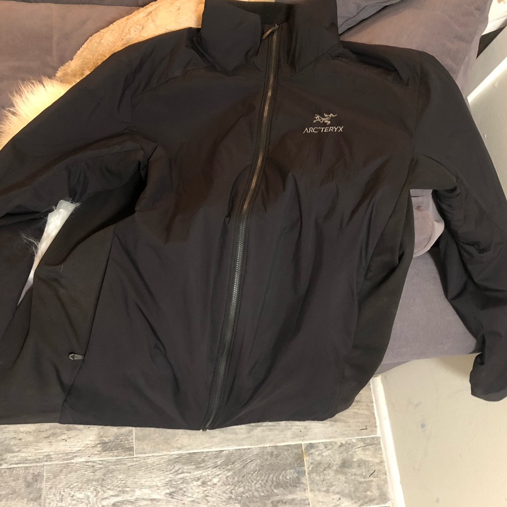 Arc’teryx atom lt insulated jacket